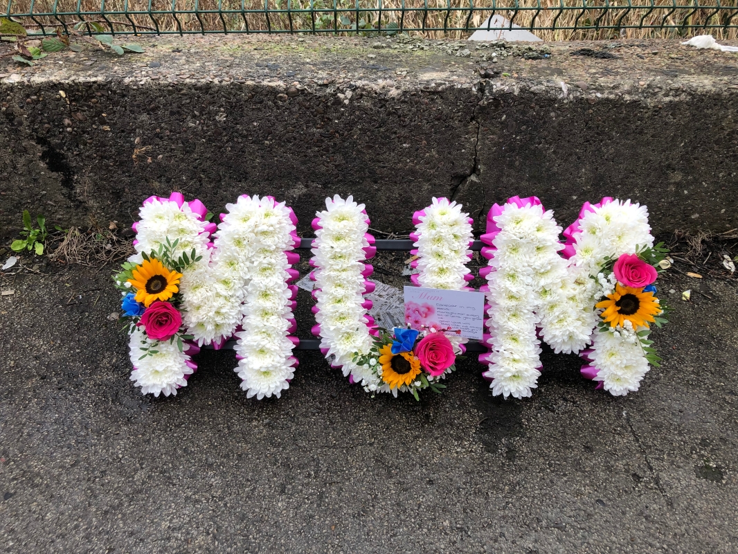 MUM Floral Tribute